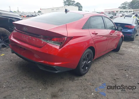 2022 Hyundai Elantra Sel from USA, damaged, VIN 5NPLS4AG4NH063140